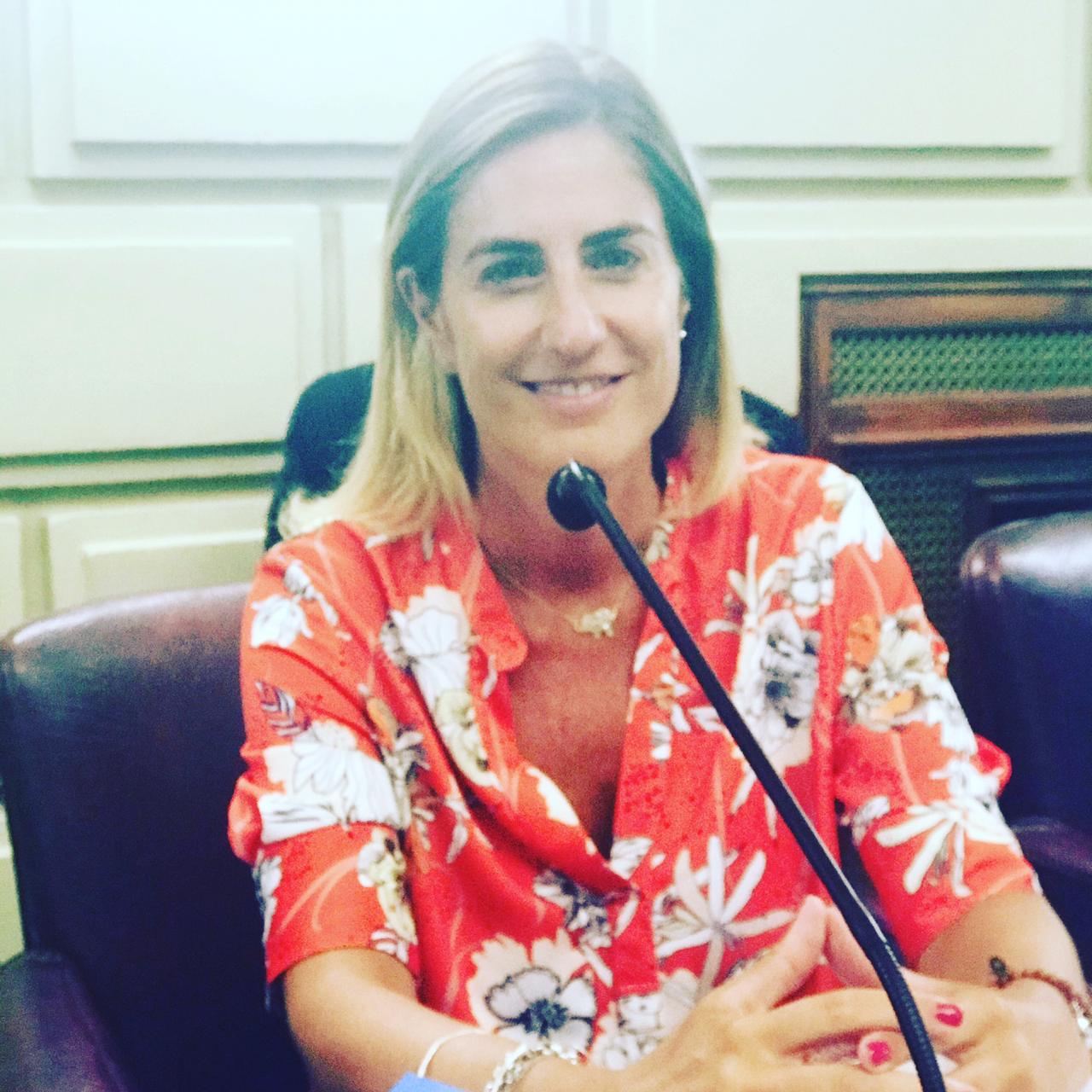 Cesira Arcando pidió por la reapertura de los cines en la provincia