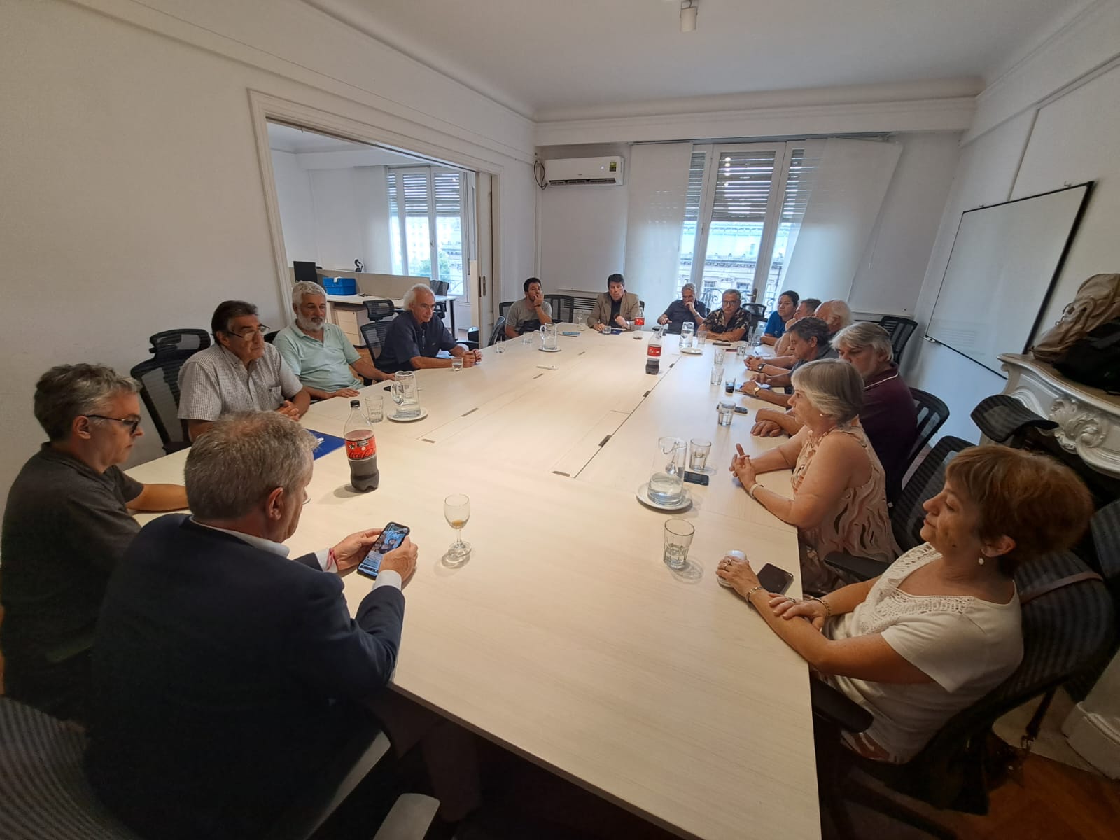 Representantes de las centrales sindicales se reunieron con Diputados Nacionales