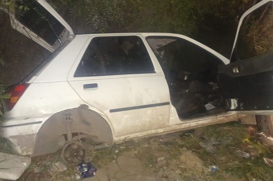 Encontraron dos autos quemados en un descampado del norte de la ciudad